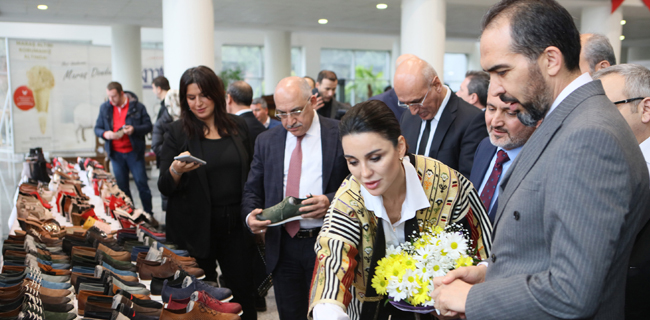 Kahramanmaraş’ta kadın ayakkabısı üretiminin geleceği ele alındı