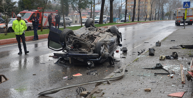 Kahramanmaraş’ta otomobil devrildi