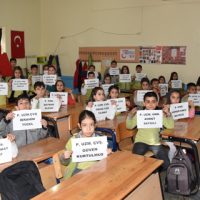 Öğrencilerden Bahar Kalkanı Harekatı’na destek