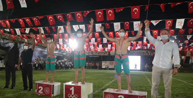 15 Temmuz Demokrasi ve Milli Birlik Günü dolayısıyla Peşrev Yarışması düzenlendi