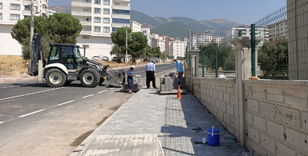 Kaldırım ve bordür çalışmaları devam ediyor