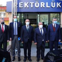 AK PARTİ MİLLETVEKİLLERİ İSTİKLAL ÜNİVERSİTESİ’Nİ ZİYARET ETTİ