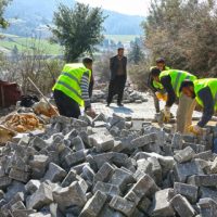 Andırın’da Mahalle Yolları Yenileniyor