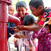 Berat Kandil’inde Afrika’da dev sofra kuruluyor