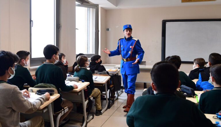Kahramanmaraş Kurtuluş Ruhu Tiyatroyla Okullara Taşındı