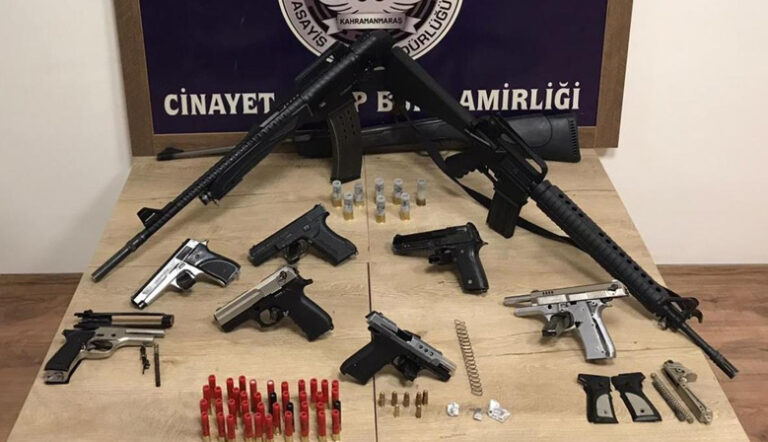 Kahramanmaraş’ta gasp iddiasıyla yakalanan 3 zanlı tutuklandı