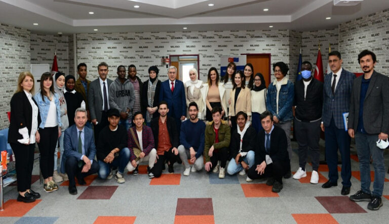 KSÜ Rektörü Can, Uluslararası Öğrencilerle Bir Araya Geldi