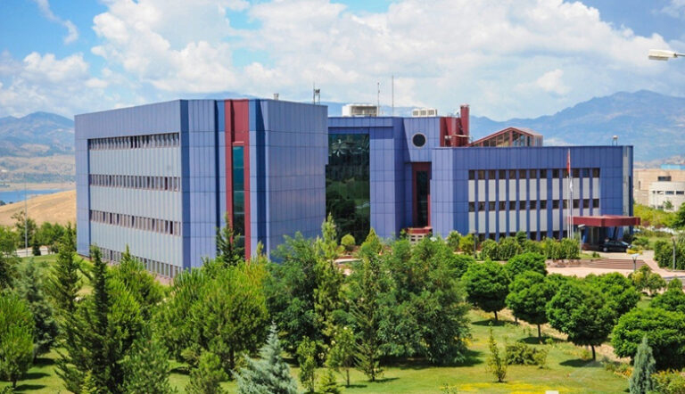 KSÜ Erasmus Gençlik Alanında Akredite Oldu