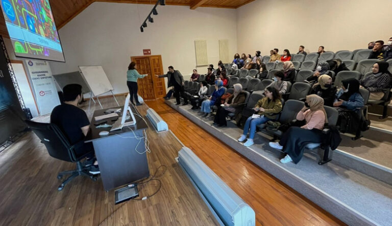 Kahramanmaraş Büyükşehir Akademi’de Eğitimler Başladı