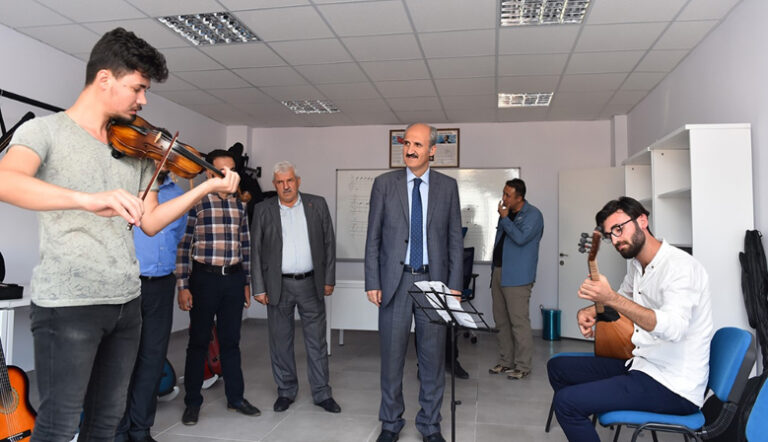 HAYDİ GENÇLER DULKADİROĞLU GENÇLİK MERKEZİNE