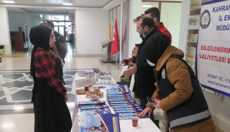 Kahramanmaraş İl Emniyet Müdürlüğü Dini İstismar Eden Terör Örgütleri Hakkında KSÜ Öğrencilerini Bilgilendiriyor