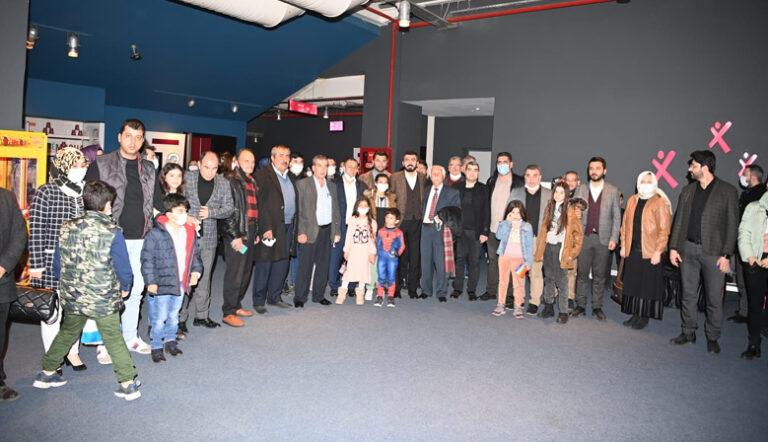 Başkan Mahçiçek’ten ‘Kesişme; İyi ki varsın Eren’ jesti