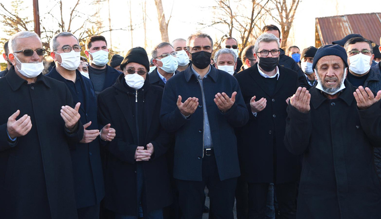 Başkan Güngör Alıcı’nın Cenazesine Katıldı