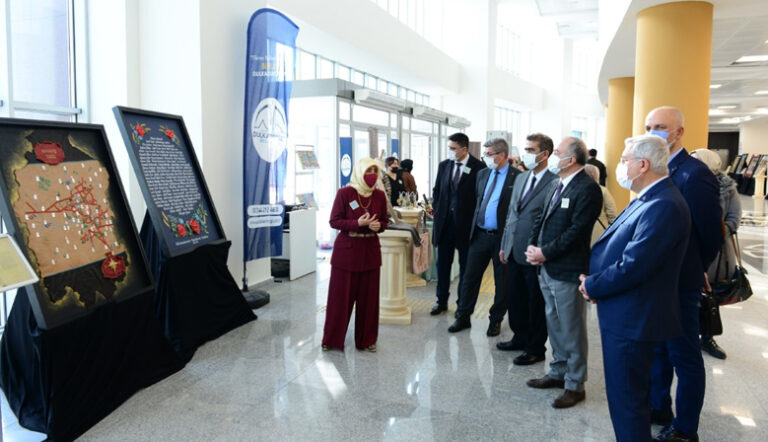 Kırk Yamada Kırk Maraş Sergisi KSÜ’de Sanatseverlerin Beğenisine Sunuldu