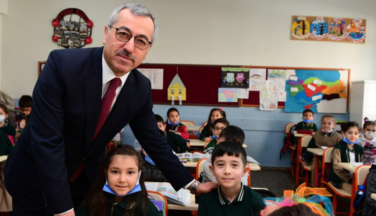 Başkan Güngör Minik Öğrencilerle Buluştu