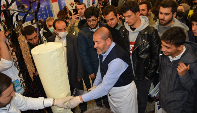 İpekyolu Kariyer Günleri’ne Alpedo Kervan Lezzet Grubu Damgası