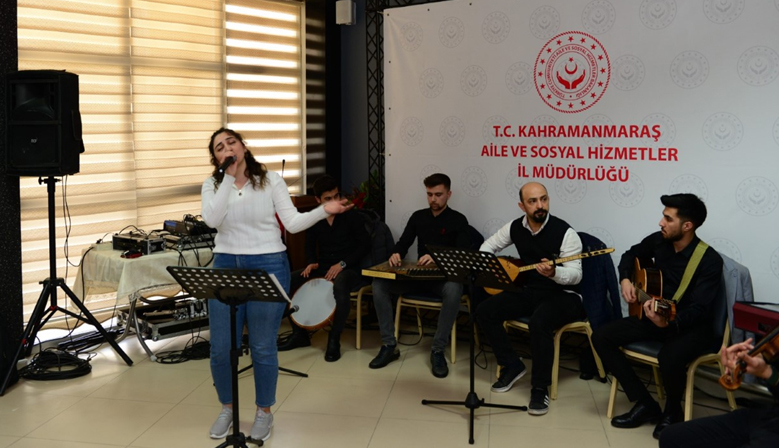 KSÜ Yaşlılara Saygı Haftasını Konser ile Kutladı
