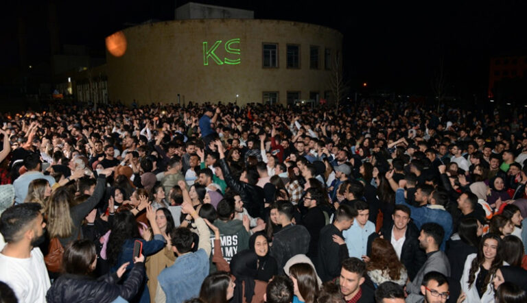 KSÜ Öğrencileri 30. Yıl Açık Hava Kutlama Programında Müzik ve Eğlenceye Doydu