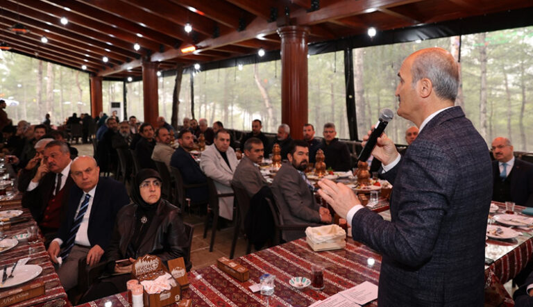DULKADİROĞLU’NA DEĞER KATIYOR GELECEĞİNİ İNŞA EDİYORUZ