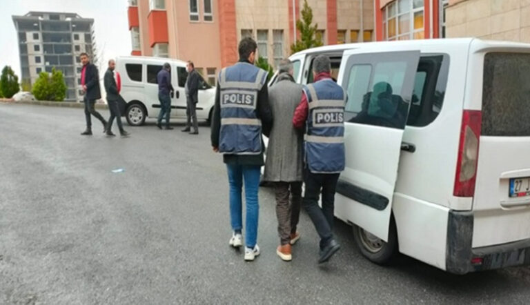 KAHRAMANMARAŞ’TA 18 YIL 2 AY KESİLMİŞ HAPİS CEZASI İLE ARANAN ŞAHIS YAKALANDI