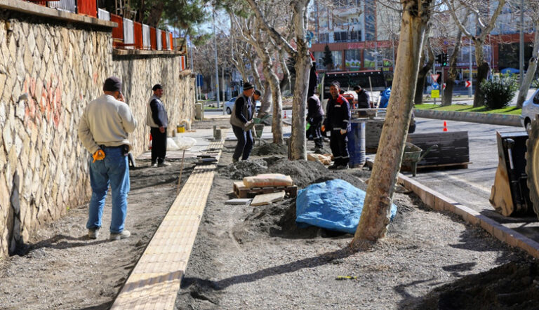Kahramanmaraş Büyükşehir’den NFK Bulvarı’nda Yenileme