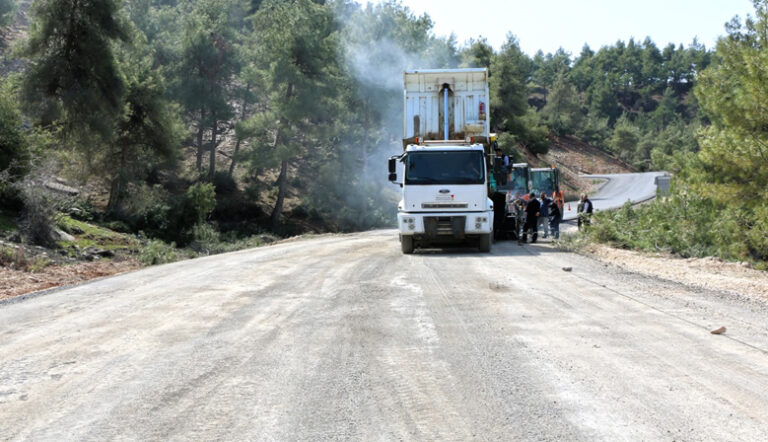 Kılavuzlu – Sarıçukur Grup Yolu Yenileniyor