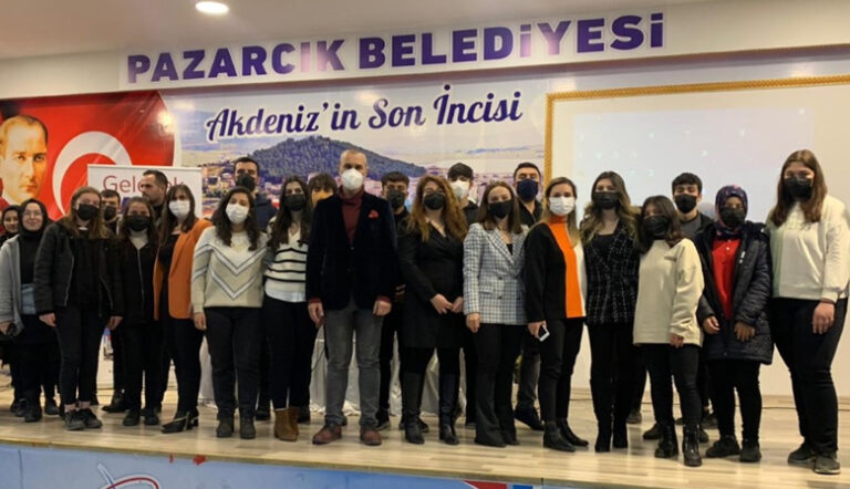 SANKO ÜNİVERSİTESİ AKADEMİSYENLERİ PAZARCIK’TA ÖĞRENCİLERLE BULUŞTU