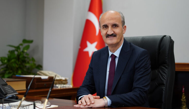 BAŞKAN OKAY’IN OTİZM FARKINDALIK GÜNÜ MESAJI