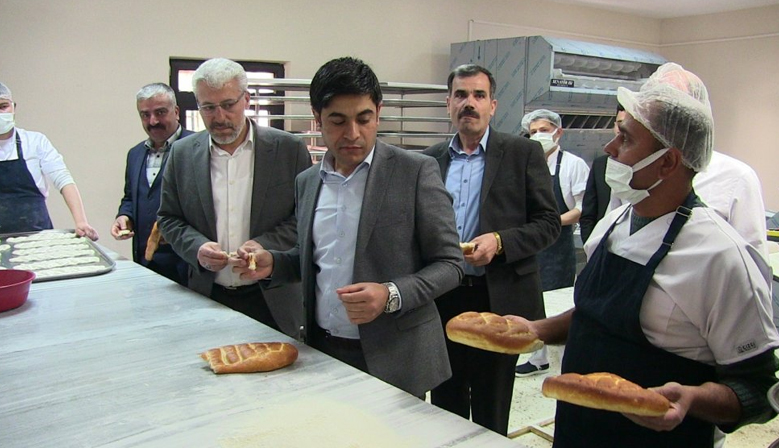 Ekinözü Belediyesi halk ekmek fabrikası üretime başladı