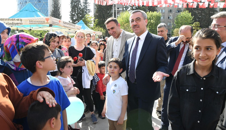 Hayrettin Güngör 23 Nisan’da Çocukların Neşesine Ortak Oldu