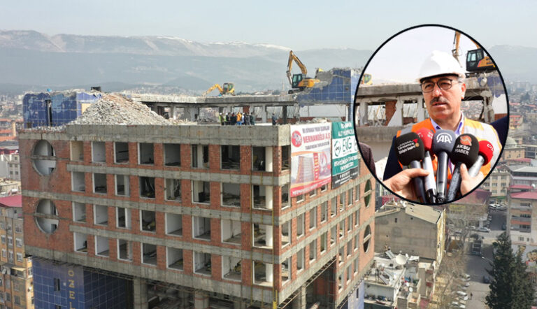 Hayrettin Güngör Şehir Meydanı çalışmalarını inceledi