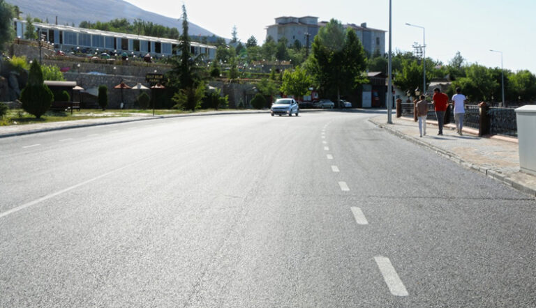 Kahramanmaraş’ta Pınarbaşı Caddesi Yenilenendi