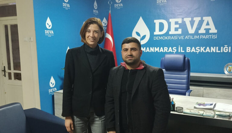 Kurgu Haber Ellerinde Patladı
