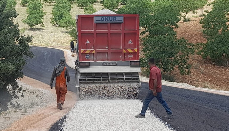 Pazarcık Büyüknacar Grup Yolunu Yeniliyor