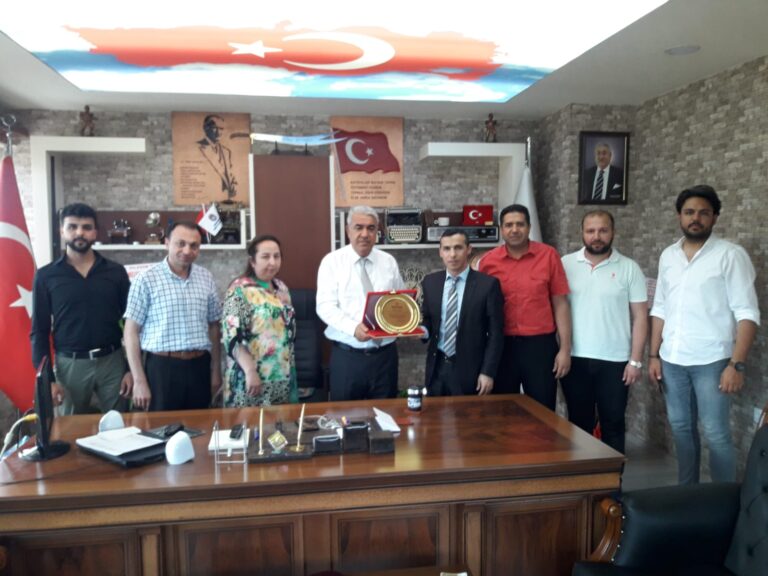 KAMTİAD, Kahramanmaraş Esnaf ve Sanatkârlar Odaları Birliği Başkanı Ahmet Kuybu’yu ziyaret etti.