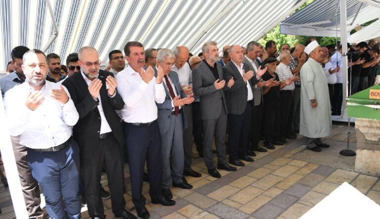 Fırat Görgel’in halası Fethiye Esenceli son yolculuğuna uğurlandı