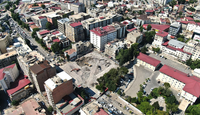 Kahramanmaraş Şehir Meydanı’na Hak Sahiplerinden Destek