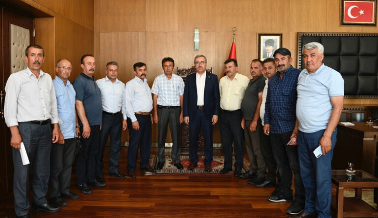 Muhtarlardan Başkan Güngör’e Ziyaret