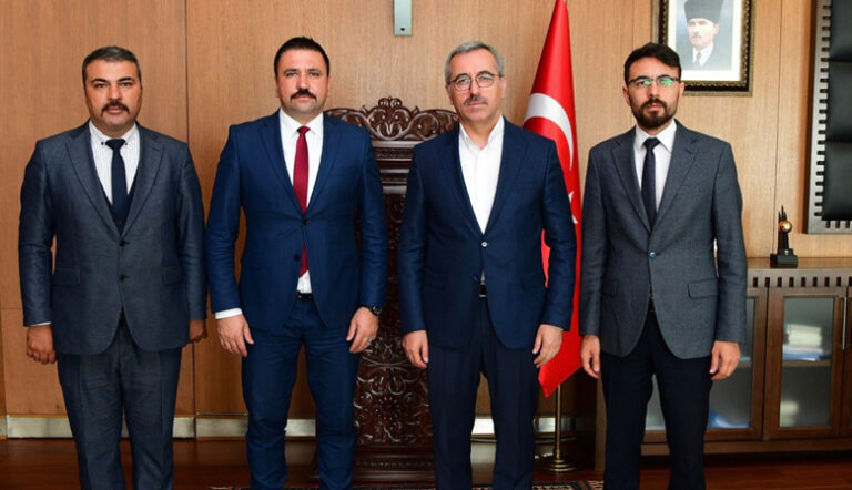 Başkan Güngör, Ülkü Ocakları İl Başkanı Dursun Nar ve Yönetimini Ağırladı
