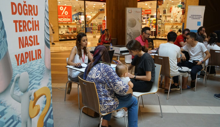 YKS Tercih Danışmanlığı Hizmeti, üniversite adaylarının beğenisini kazandı