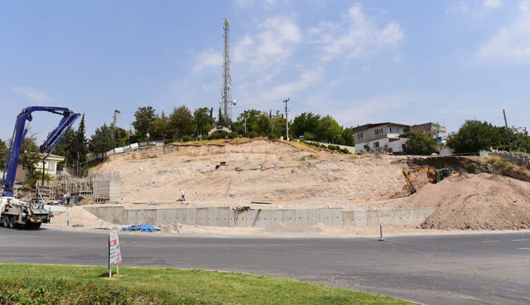 DULKADİROĞLU’NDAN BEYAZITLI MAHALLESİNE ŞELALE PARK
