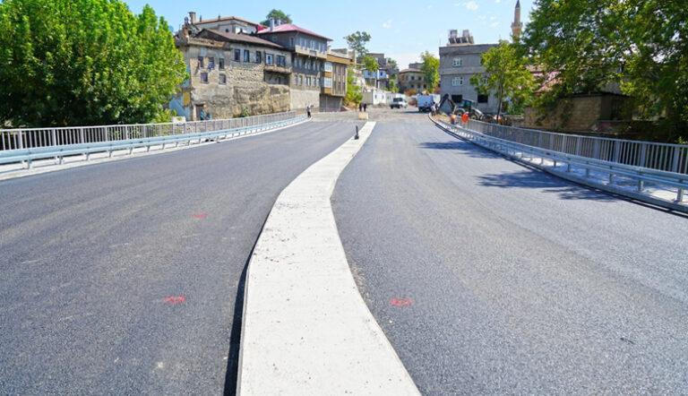 Kanlıdere’nin Yeni Köprüsüne Vatandaşlardan Tam Not