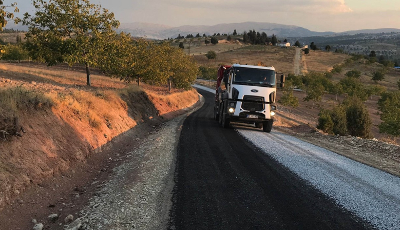 4 İlçede 25 Kilometrelik Yol Büyükşehir’le Daha Konforlu