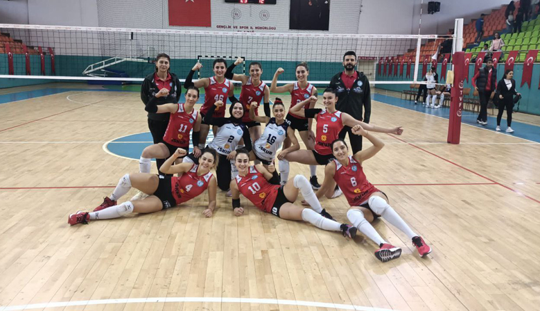 ALPEDO KAHRAMANMARAŞ KADIN VOLEYBOL TAKIMI 4’TE 4 YAPTI!