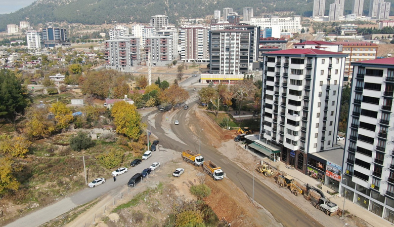 Büyükşehir Üngüt Kavşağı’nda Çalışmalarını Sürdürüyor