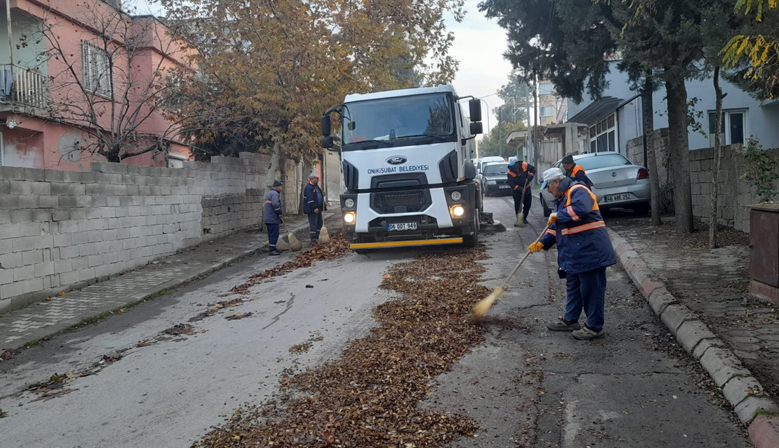 Onikişubat Belediyesi’nin temizlik hamlesiyle mahalle ve sokaklar pırıl pırıl