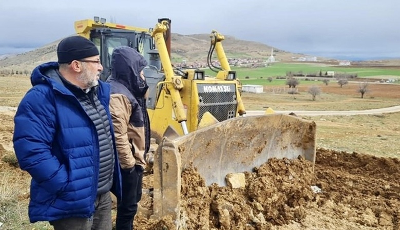 BAŞKAN GÜVEN, TOKİ TARAFINDAN YAPIMINA BAŞLANAN İNŞAAT ALANINI ZİYARET ETTİ