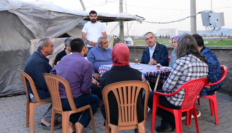 Başkan Güngör, Geçici Barınma Merkezinde Vatandaşlarla Buluştu