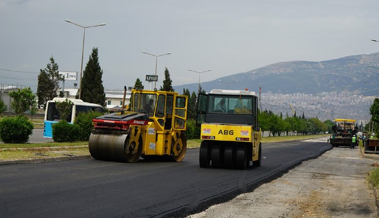 Büyükşehir, Genç Osman Servis Yolu’nun Asfaltını Yeniliyor