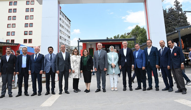 Belediye Başkanları Samsun Çarşısı’nı ziyaret etti